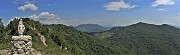 41 Dalla  Madonnina del Costone verso Corna Bianca, Cornagera-Poieto, Podone